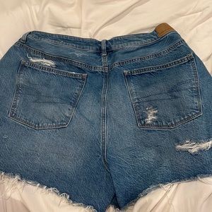 American eagle mom jeans